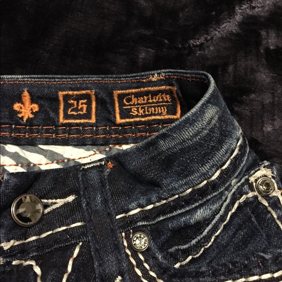Rock Revival Jeans - Picture 5 of 5